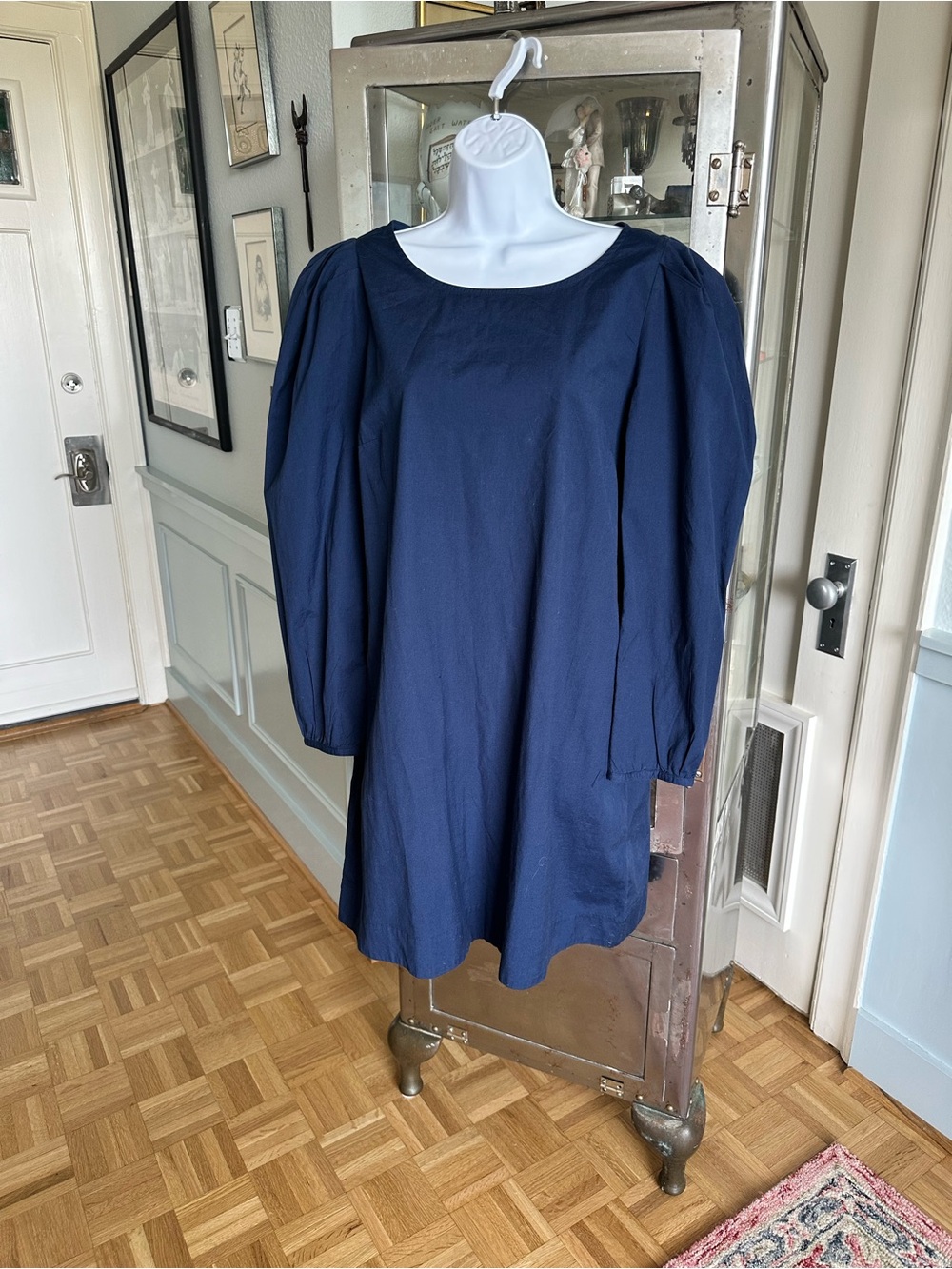 Vineyard Vines Navy Puff-Sleeve Poplin Mini Dress with Pearl Button keyhole